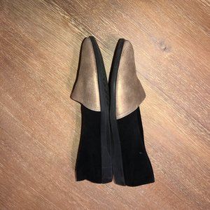 AEROSOLES Trend Setter Leather Slip On Flat Shoes Black Gold Shimmer 6.5